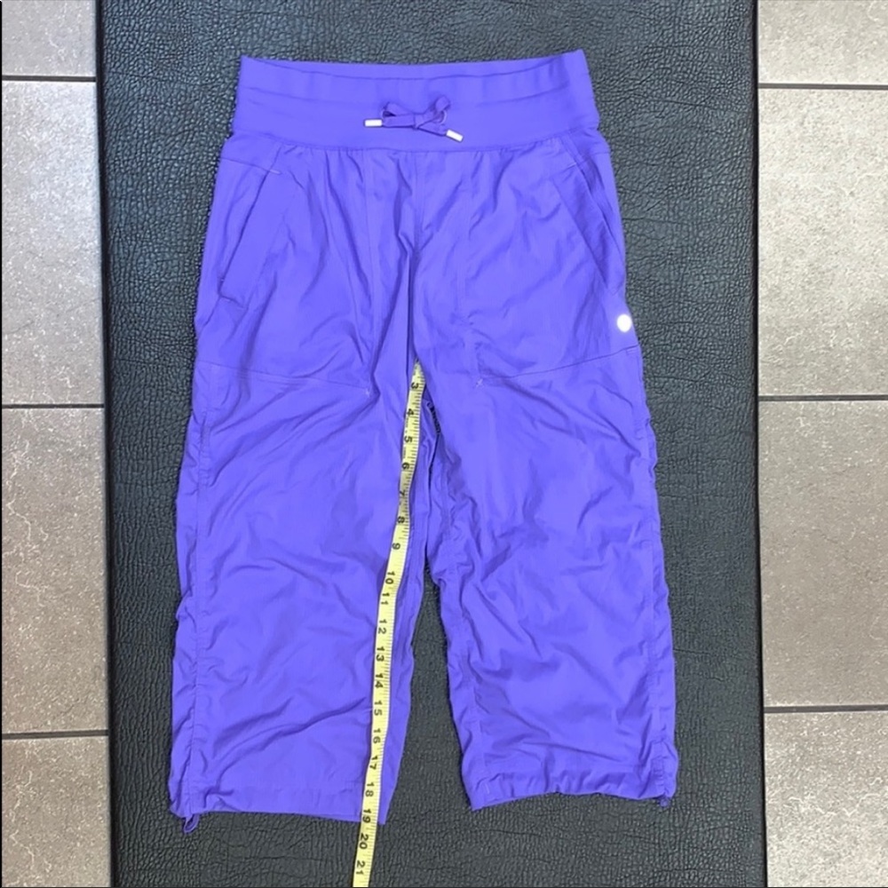 Lululemon NWOT 10” HR Purple Dance Studio Crop 6
